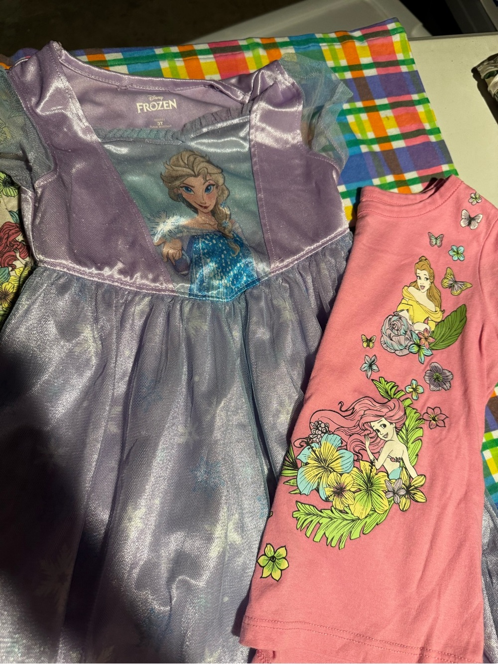 Disney bundle - Picture 3 of 5